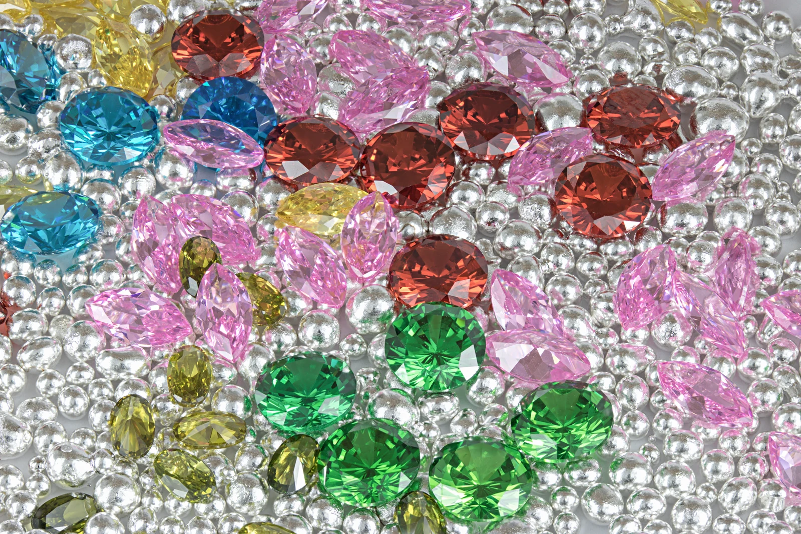 Фрагмент ювелирного производства Lazurit